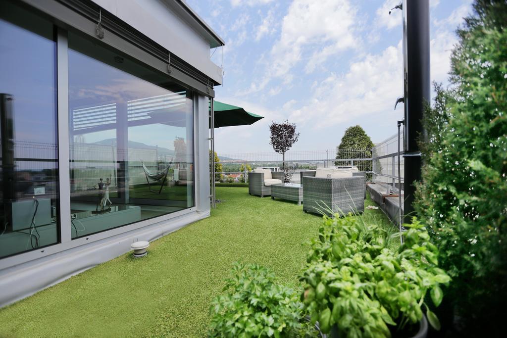 City Hotel Nitra With Free Parking Exterior photo