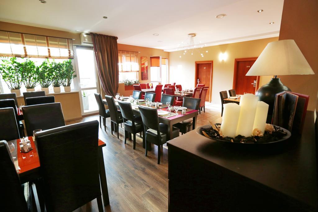City Hotel Nitra With Free Parking Exterior photo